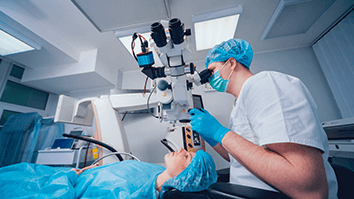 microsurgery-trabeculcetomy